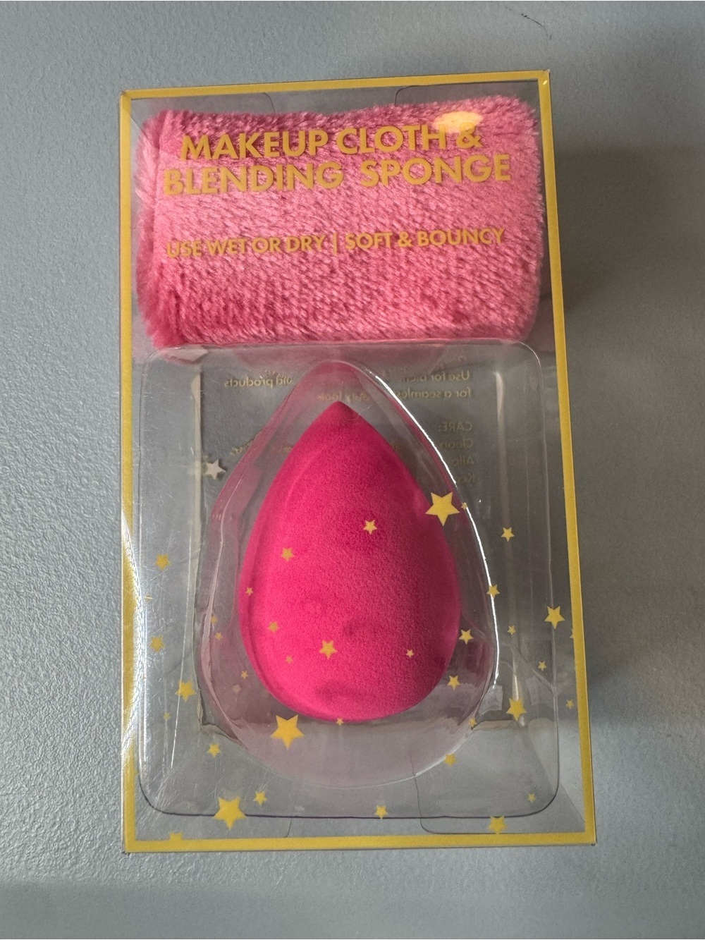 Pink Makeup Blending Sponge with makeup remover cloth gift set tools